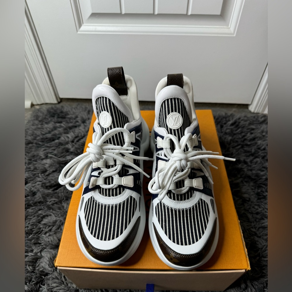 Louis Vuitton Archlight Sneaker Size 38 - Picture 6 of 6